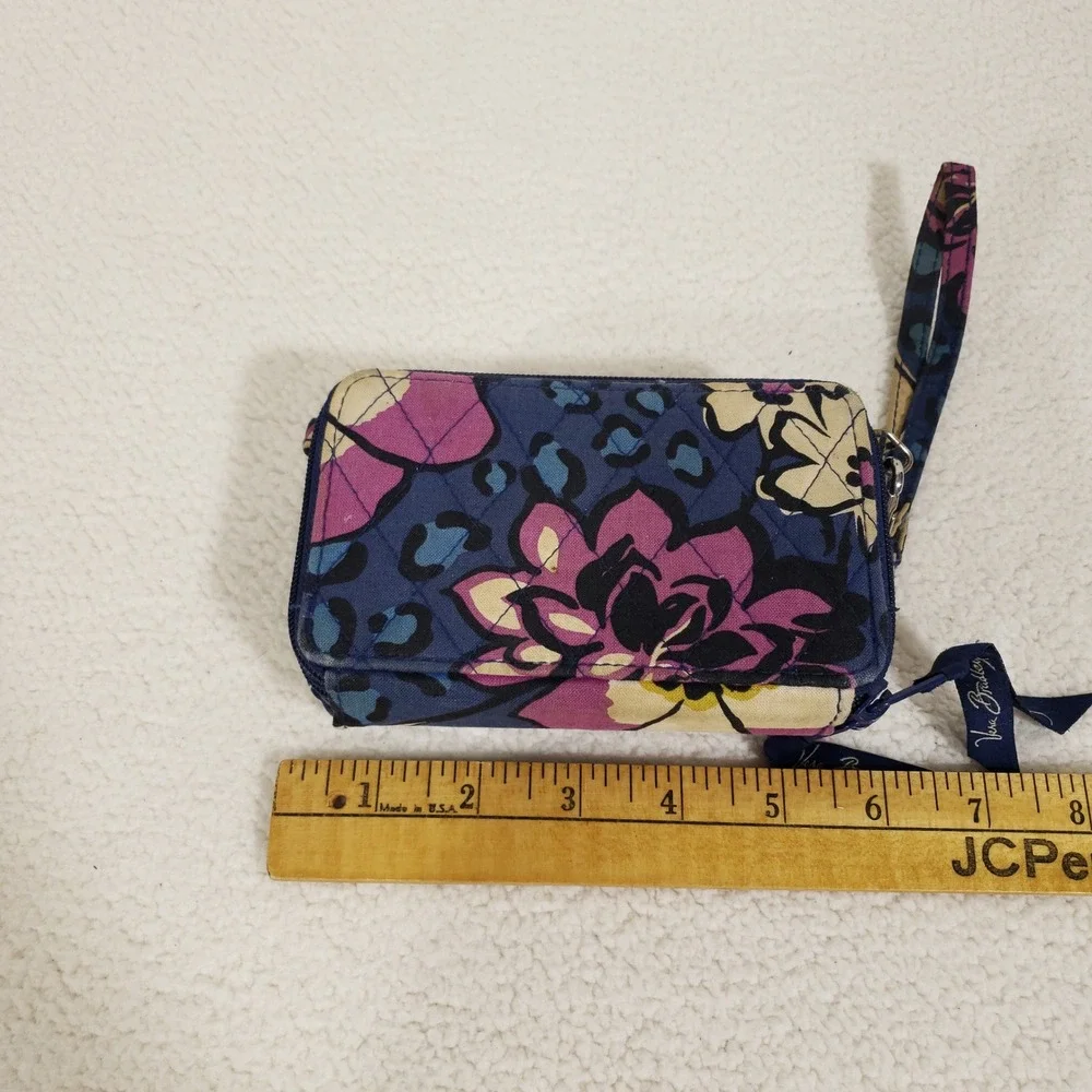 Vera Bradley Wallet Wristlet Women African Violet Blue Floral Quilted Zip Card